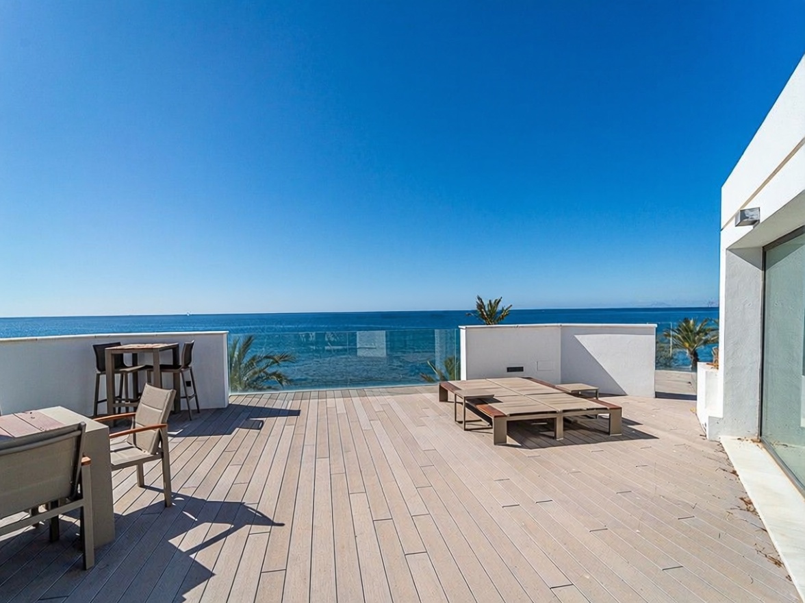 Chalet avec accès direct à la plage à Estepona