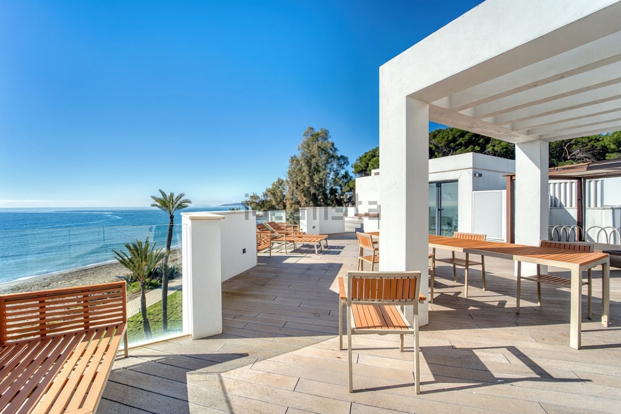 Chalet avec accès direct à la plage à Estepona