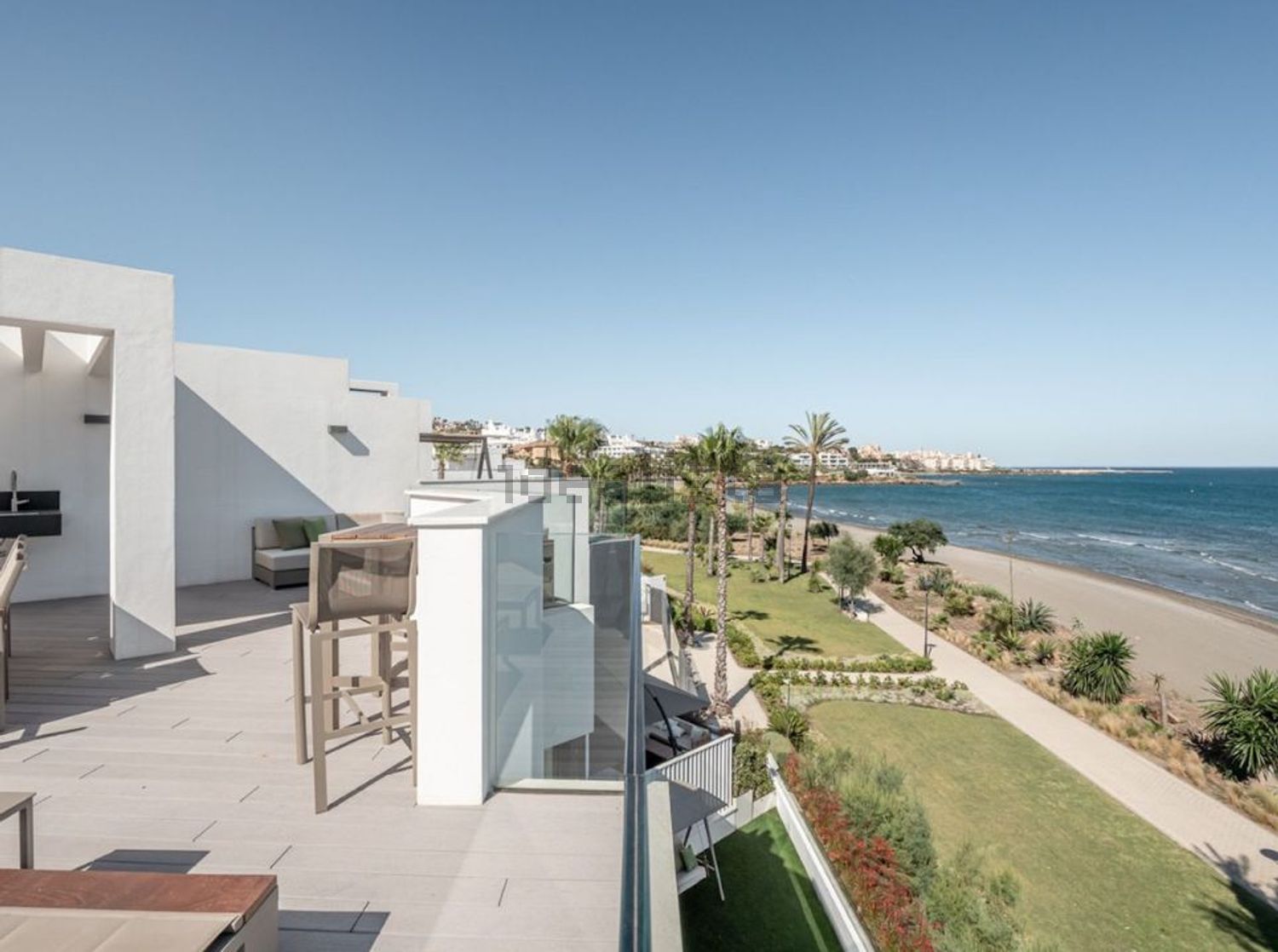 Chalet com acesso direto à praia em Estepona