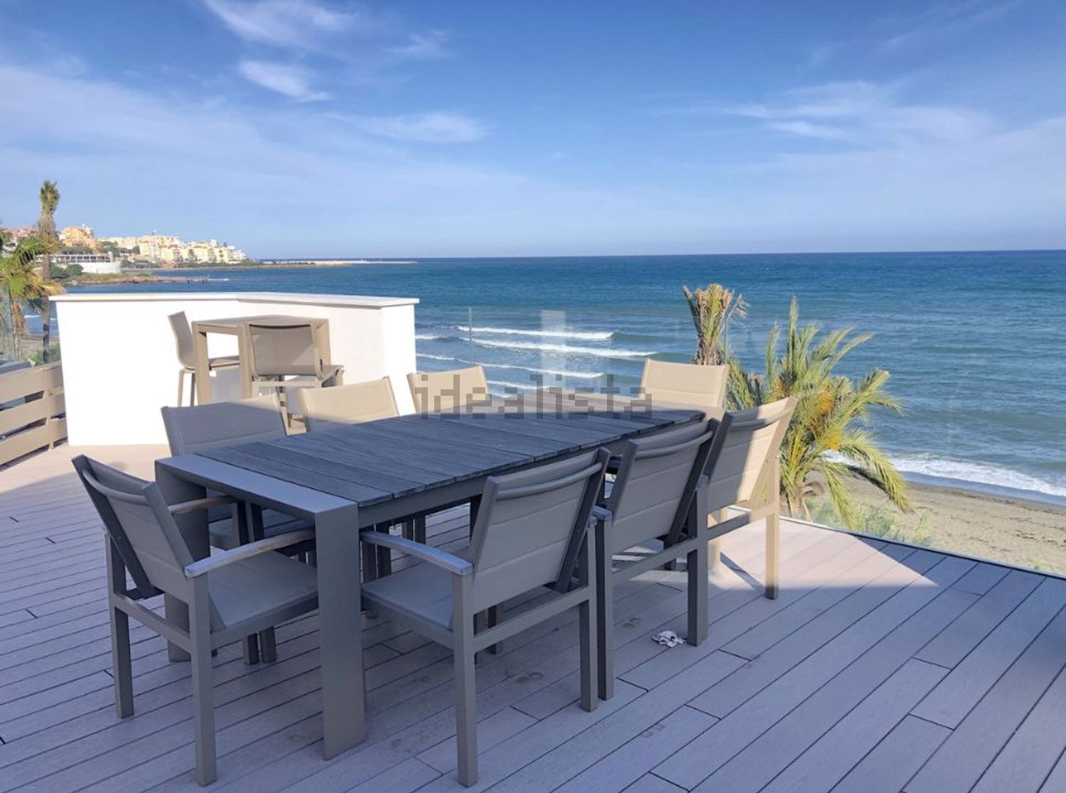 Chalet with direct beach access in Estepona — Sea terrace