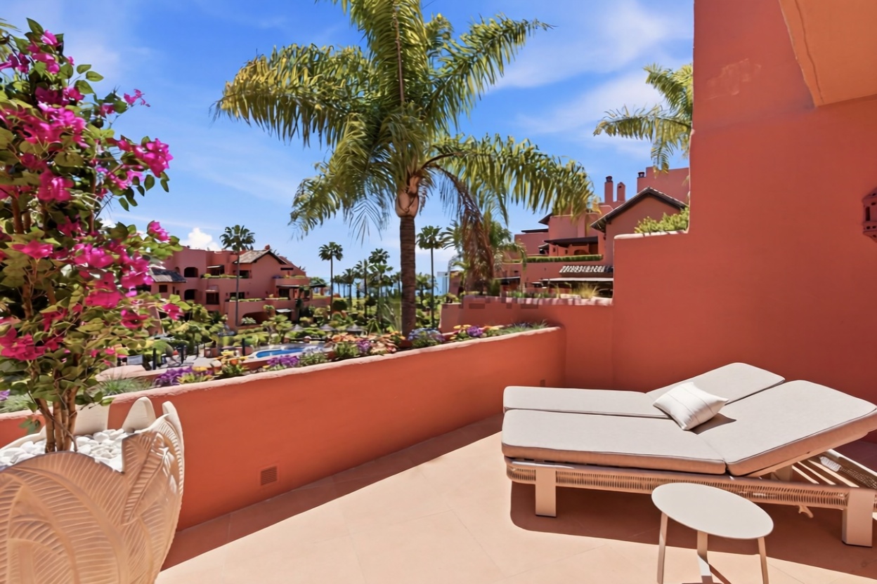 Duplex en première ligne de plage à Estepona