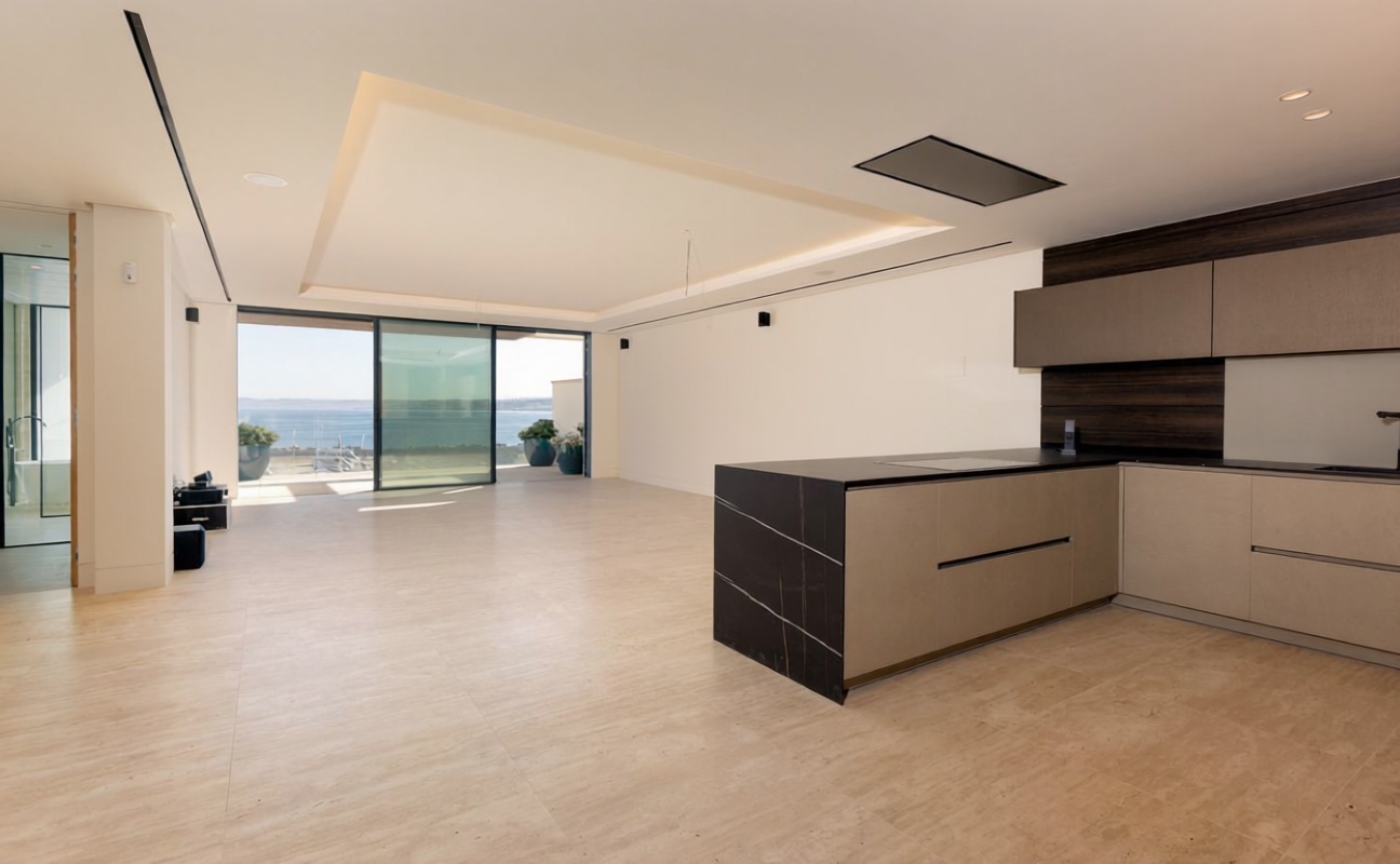 Wohnung in erste Strandlinie in Estepona — Wohnzimmer