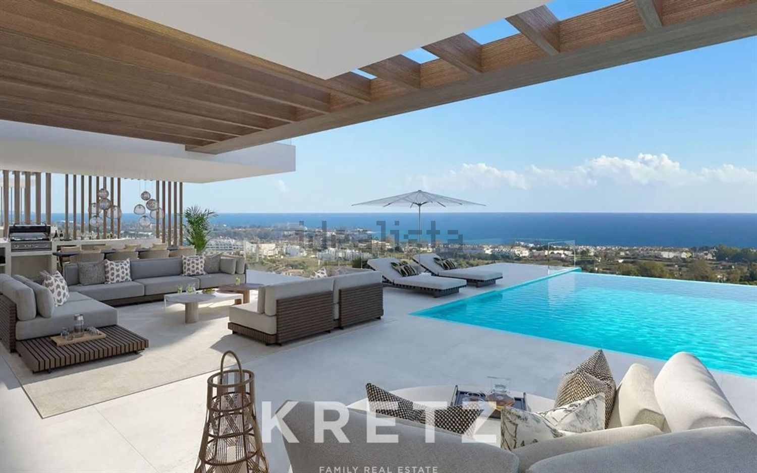 Chalet with direct beach access in Estepona