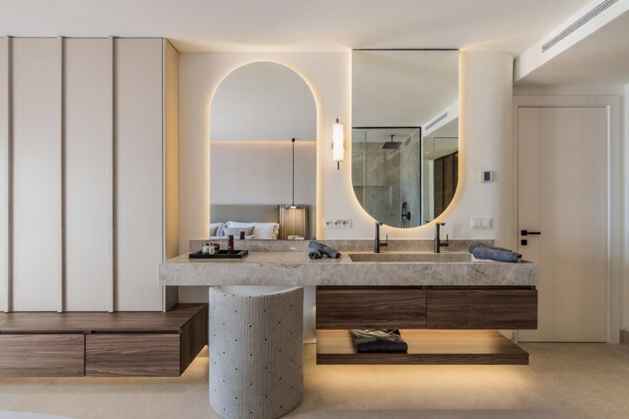Ático en primera línea de mar en Estepona — Baño