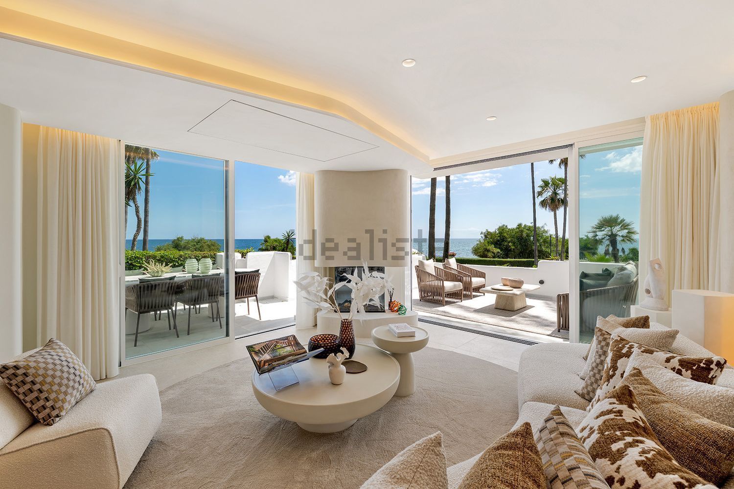 Maison avec accès direct à la plage à Estepona — Séjour
