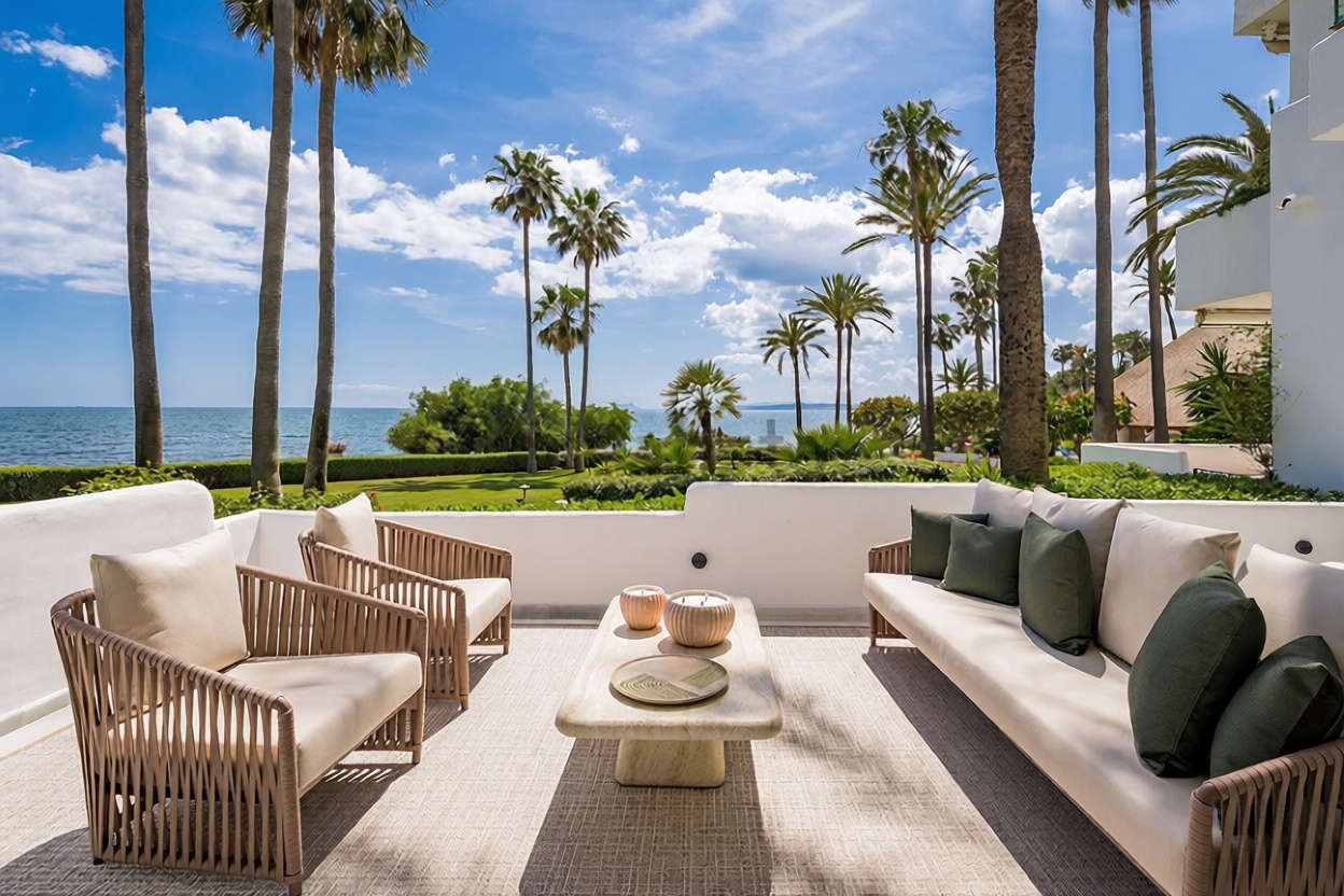 Casa com acesso direto à praia em Estepona — Terraço mar