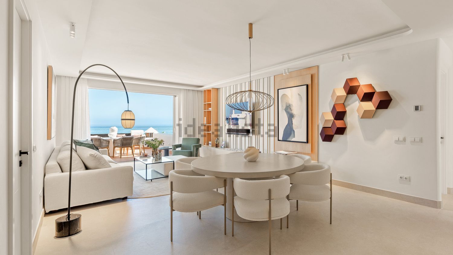 Пентхаус первая линия моря в Estepona — Гостиная