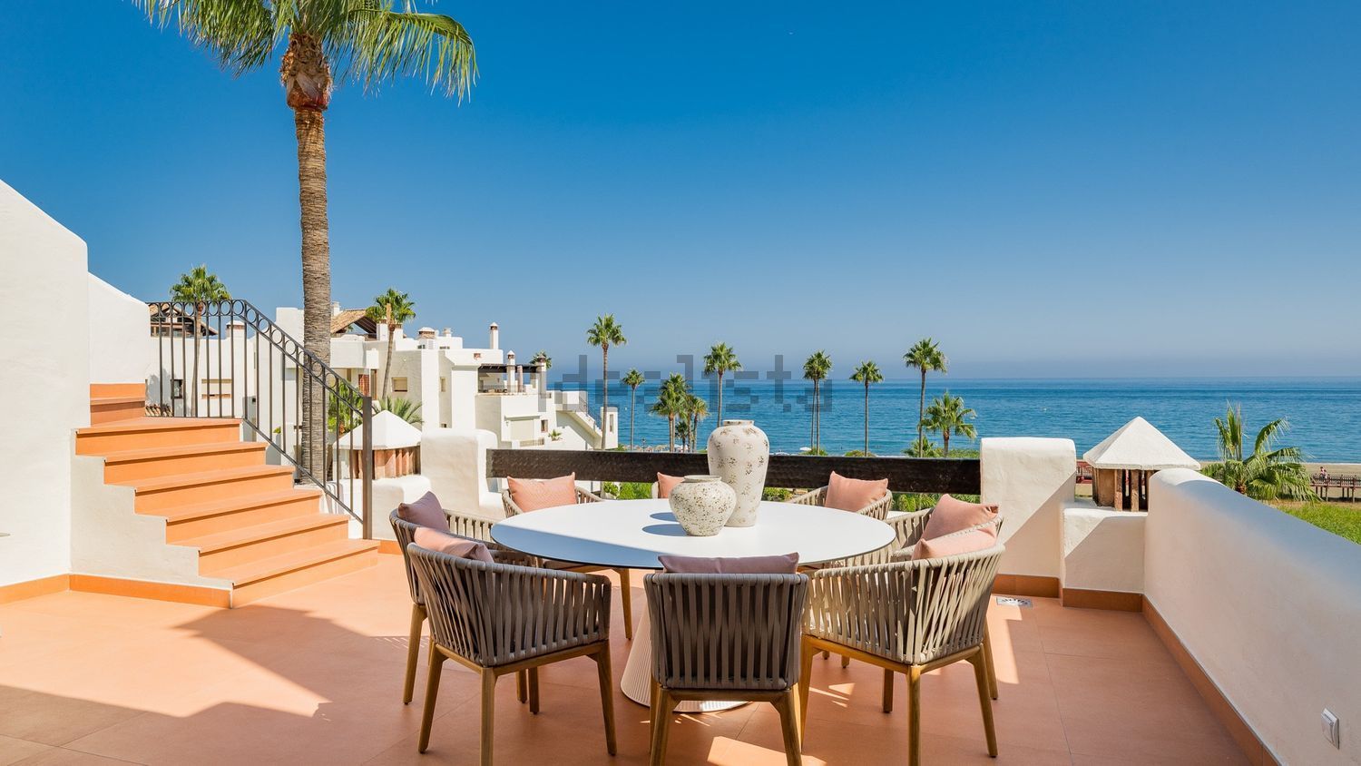 Seafront attic in Estepona