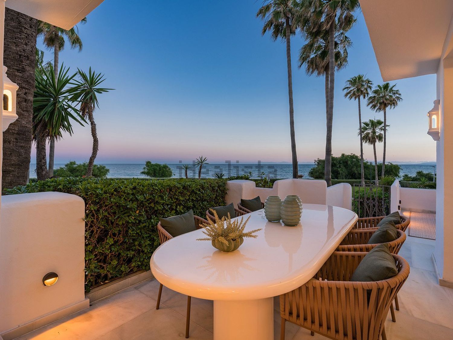 Apartamento em primeira linha de praia em Estepona — Terraço mar
