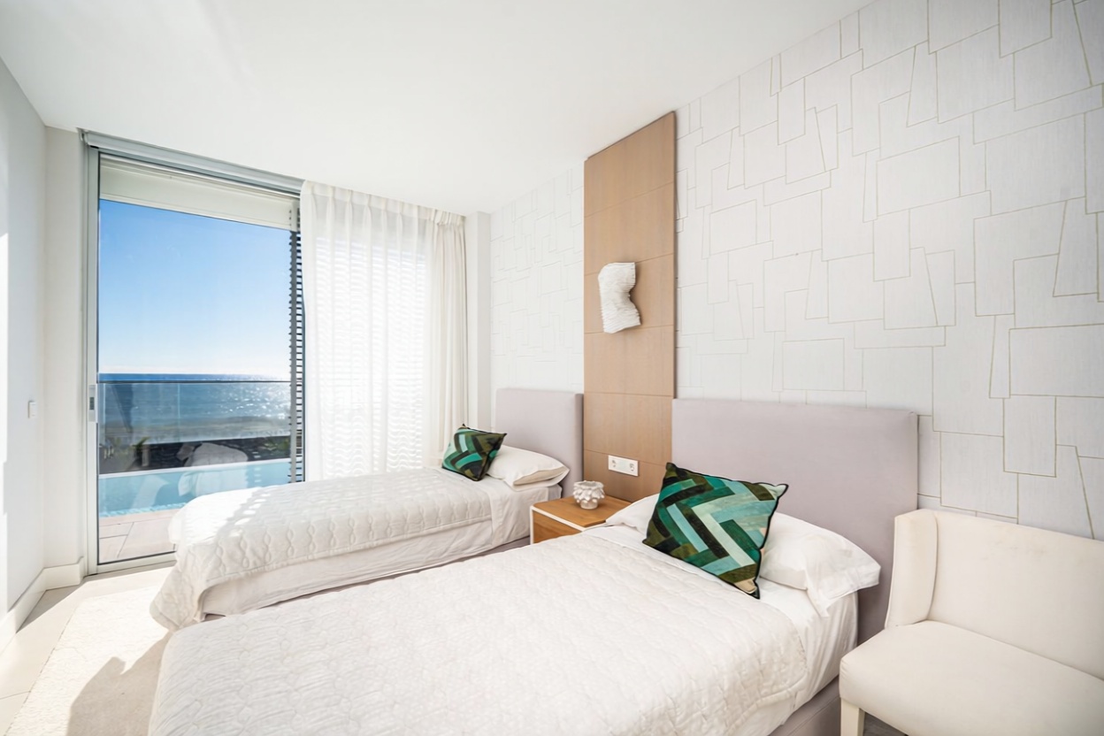 Chalet com acesso direto à praia em Estepona — Quarto