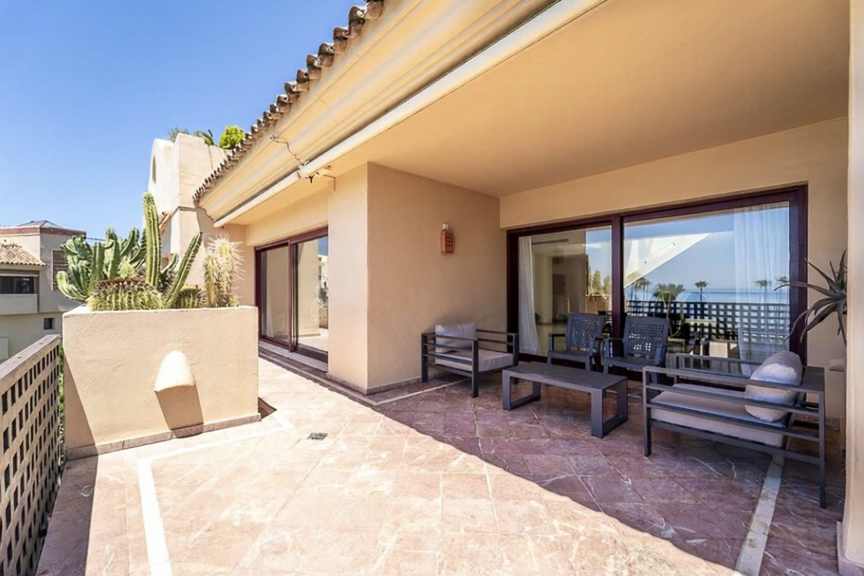 Пентхаус первая линия моря в Estepona — Морская терраса