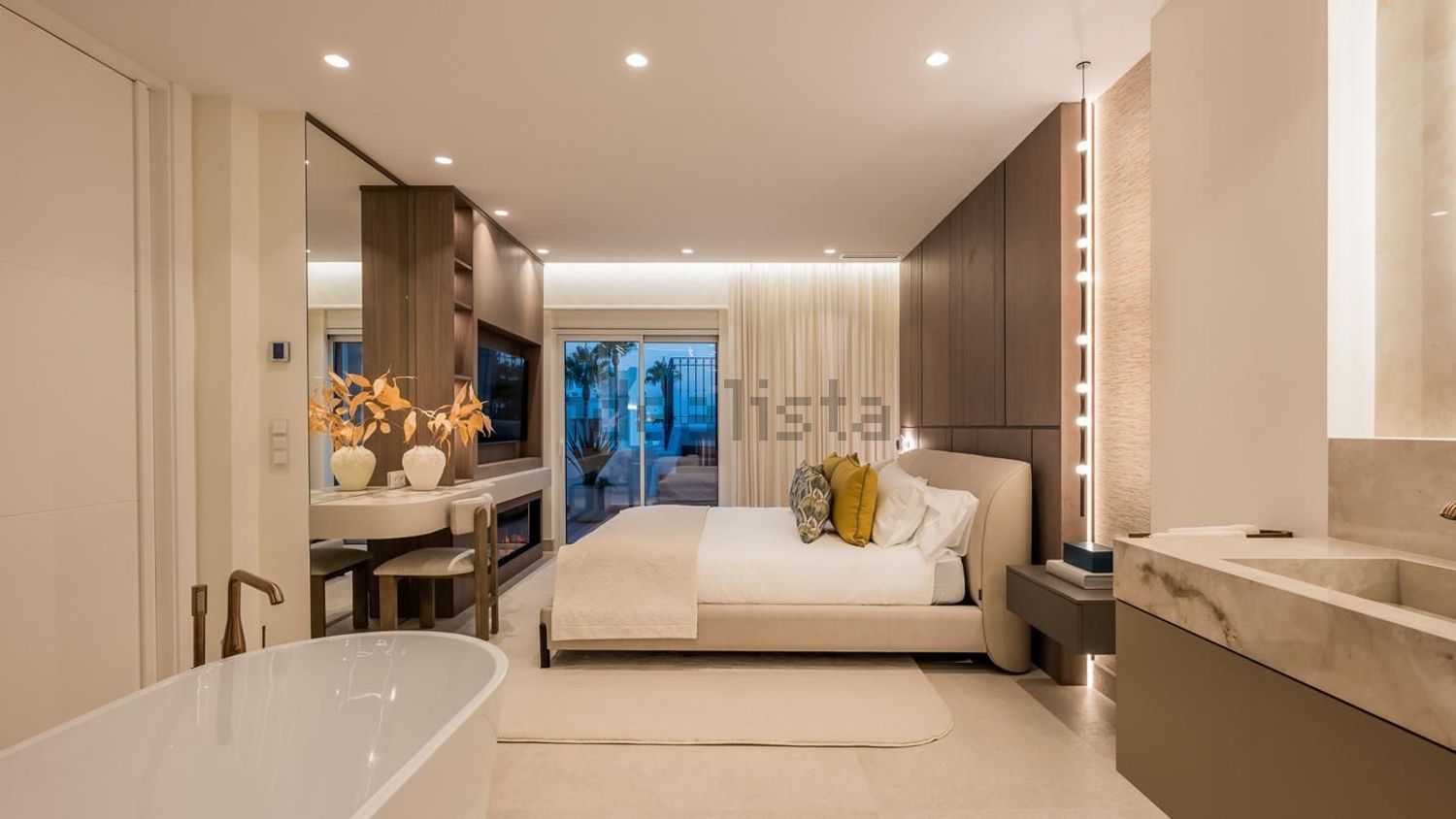 Seafront attic in Estepona — Bedroom