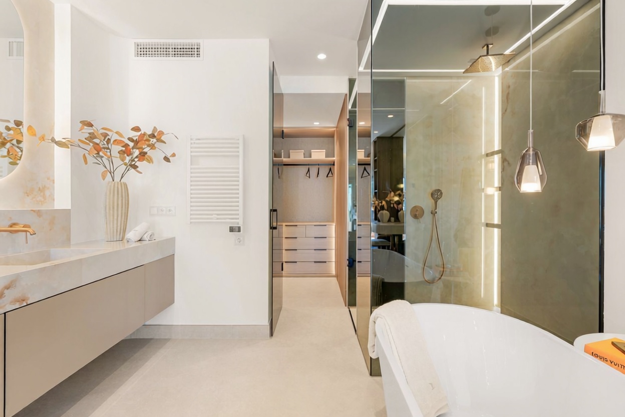 Duplex en première ligne de plage à Estepona — Sanitaires