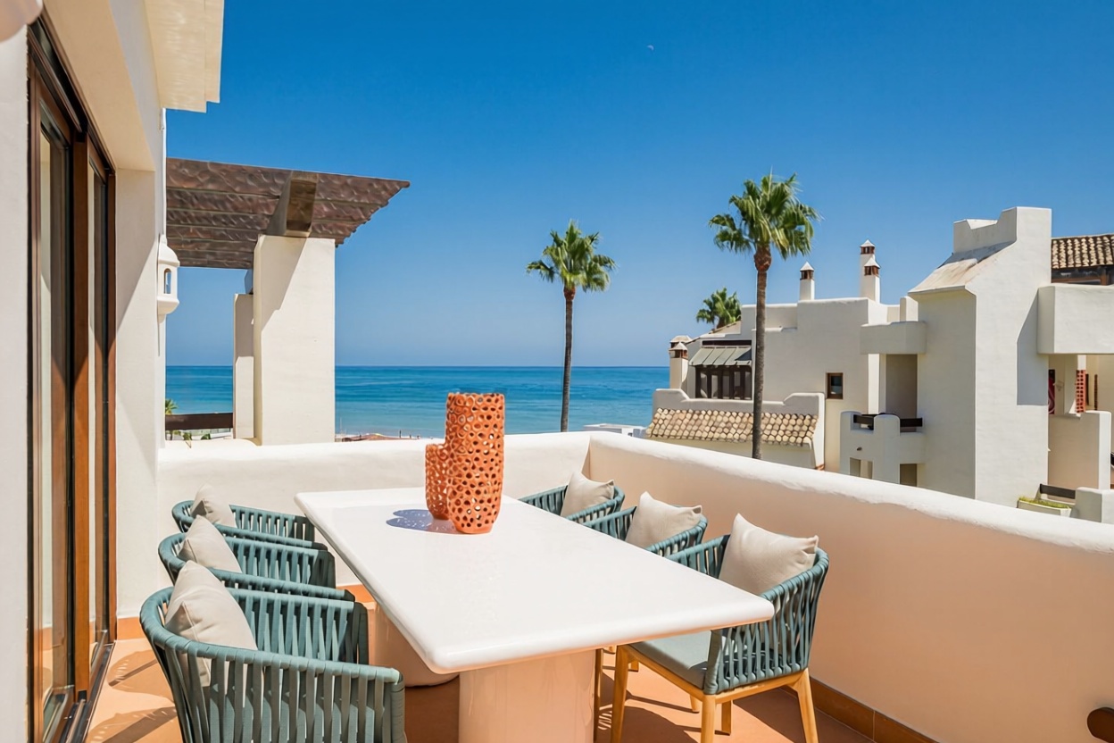 Дуплекс первая линия пляжа в Estepona — Морская терраса