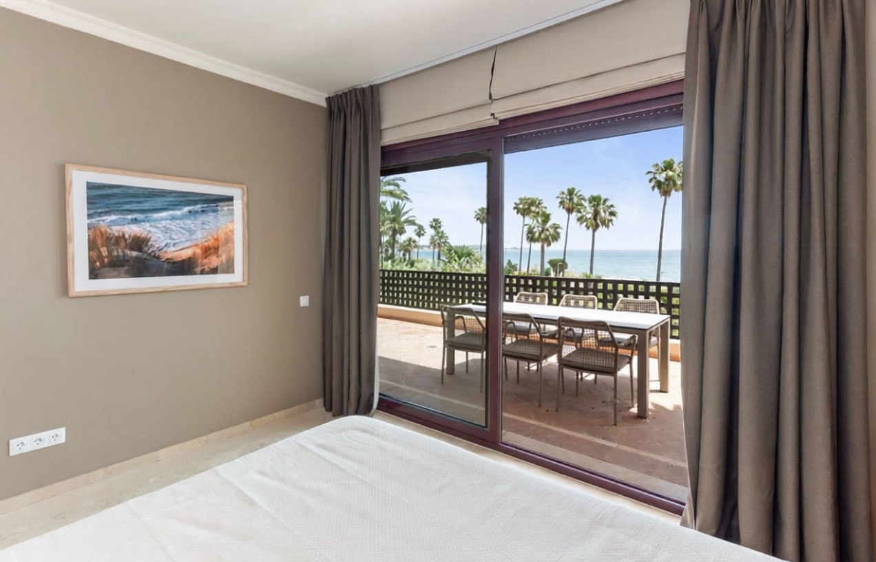 Квартира первая линия пляжа в Estepona — Спальня