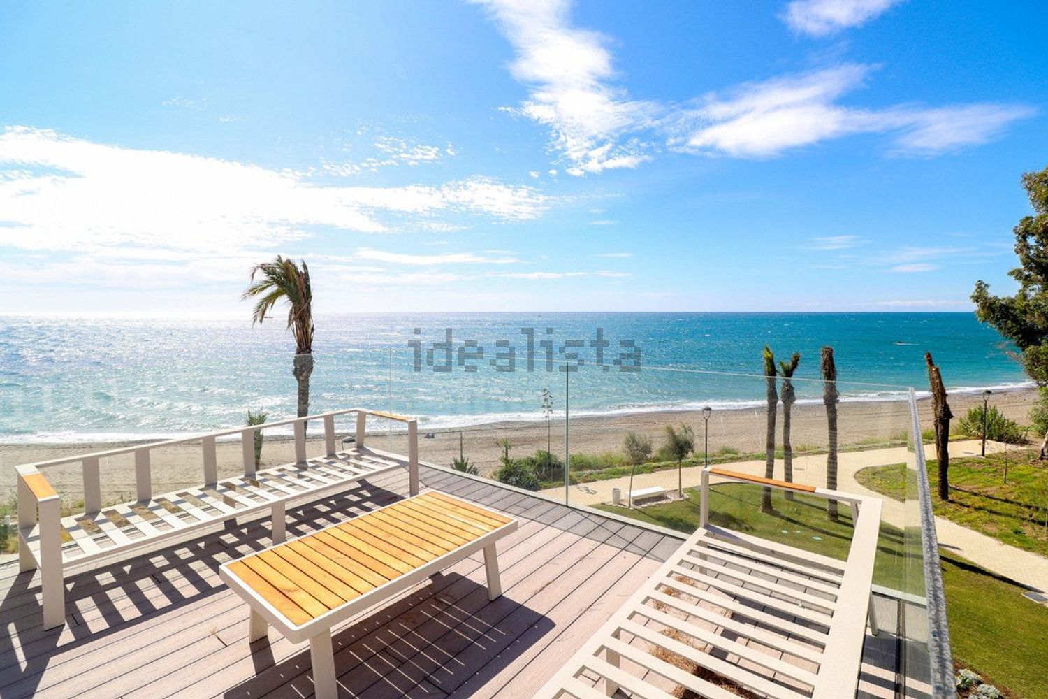 Chalet con acceso directo a playa en Estepona — Terraza mar