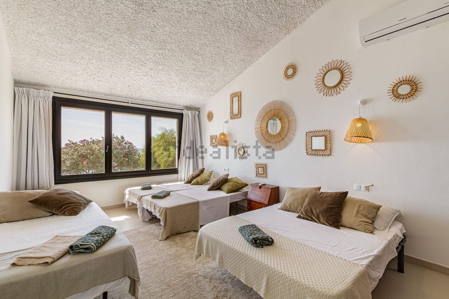 Chalet avec accès direct à la plage à Estepona — Chambre