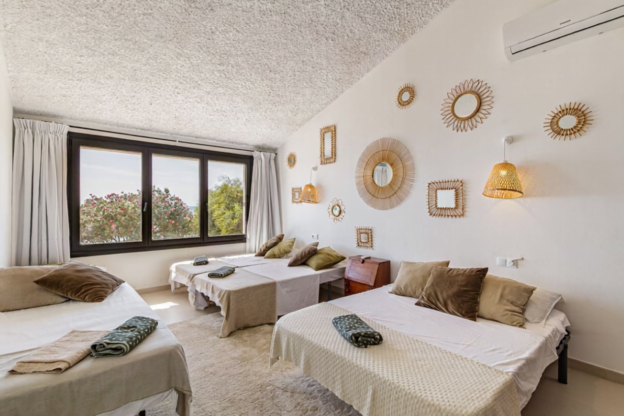 Chalet mit direkter Strandzugang in Estepona — Schlafzimmer