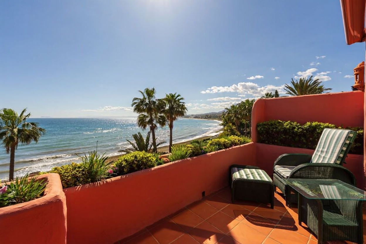 Moradia com acesso direto à praia em Estepona