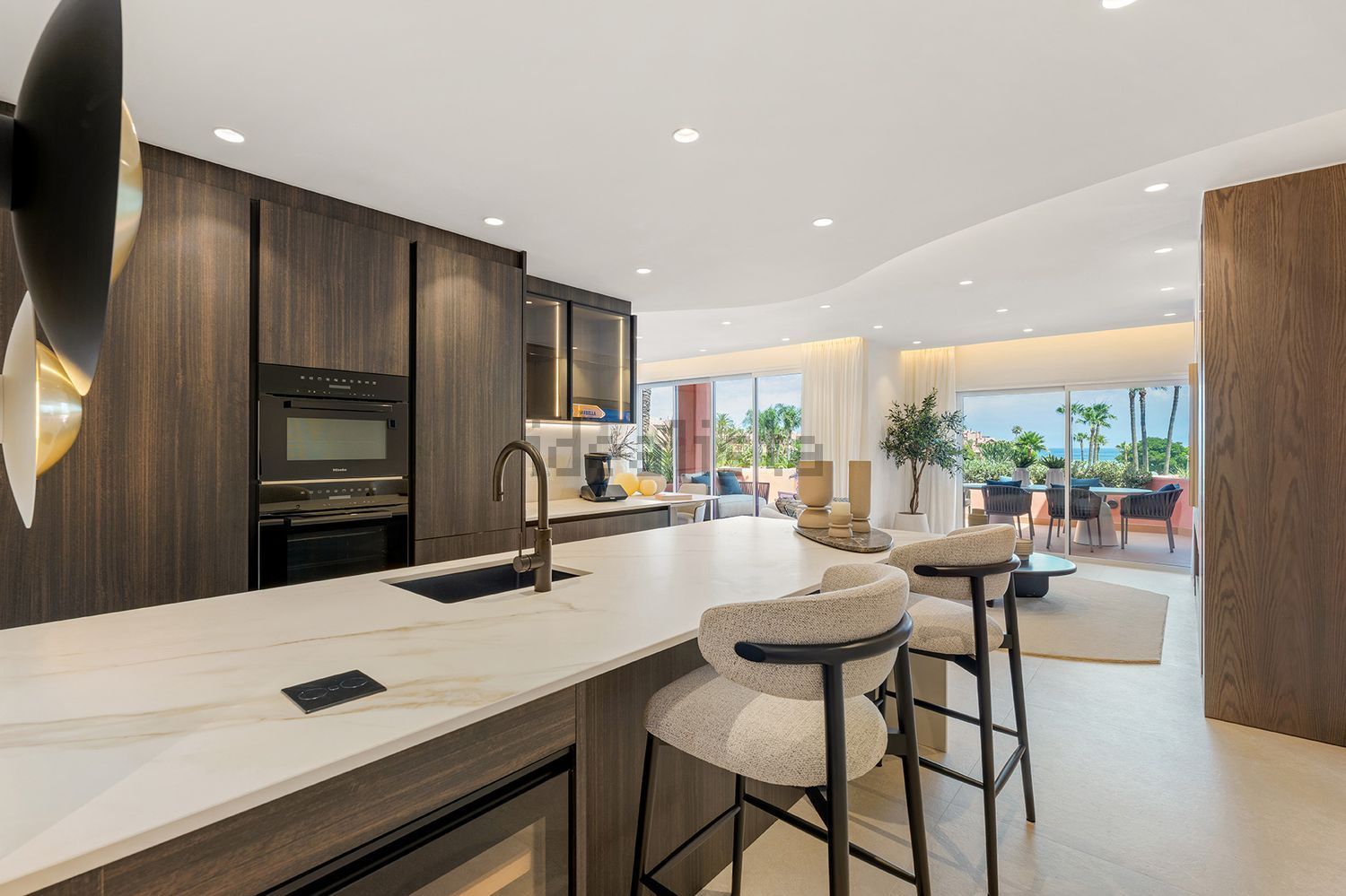 Beachfront flat in Estepona — Kitchen