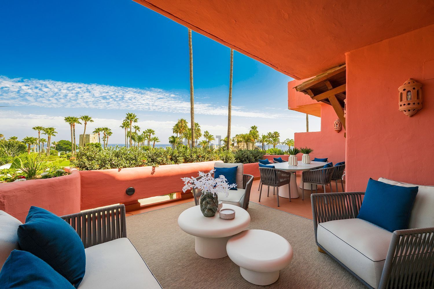 Beachfront flat in Estepona