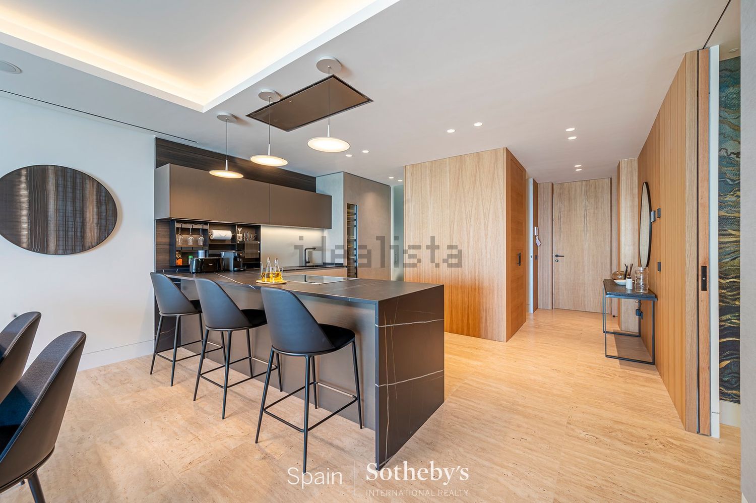 Beachfront flat in Estepona — Kitchen