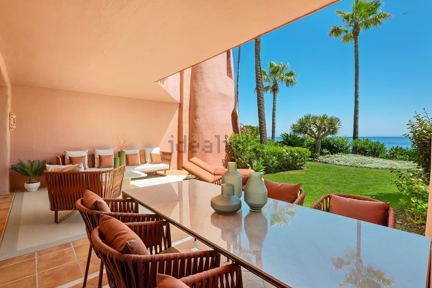 Appartement en première ligne de plage à Estepona
