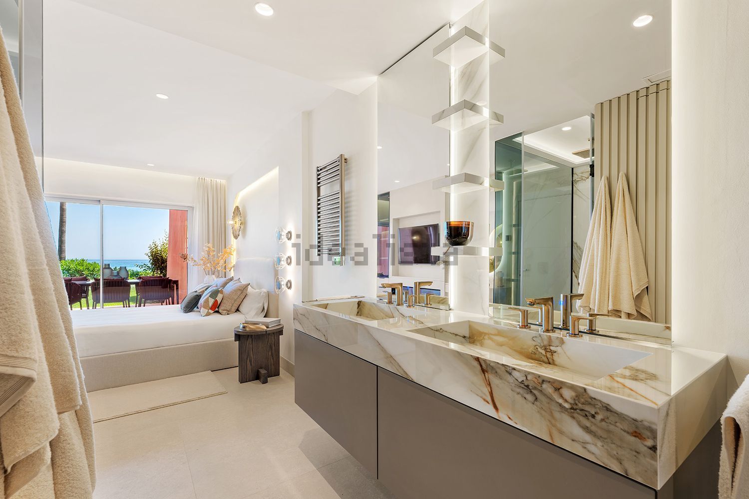 Appartement en première ligne de plage à Estepona — Sanitaires