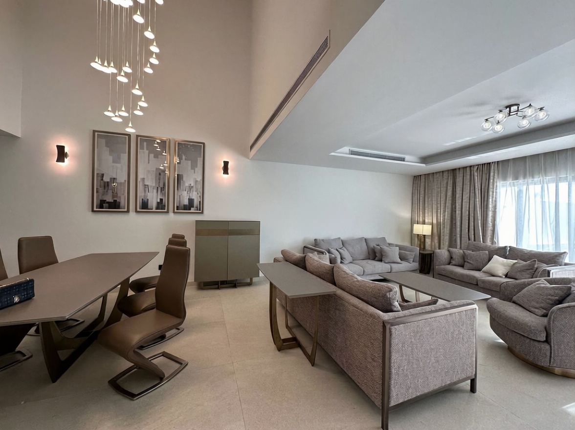 Chalet avec accès direct à la plage à Estepona — Séjour