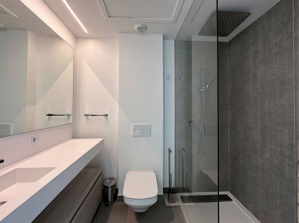 Chalet avec accès direct à la plage à Estepona — Sanitaires