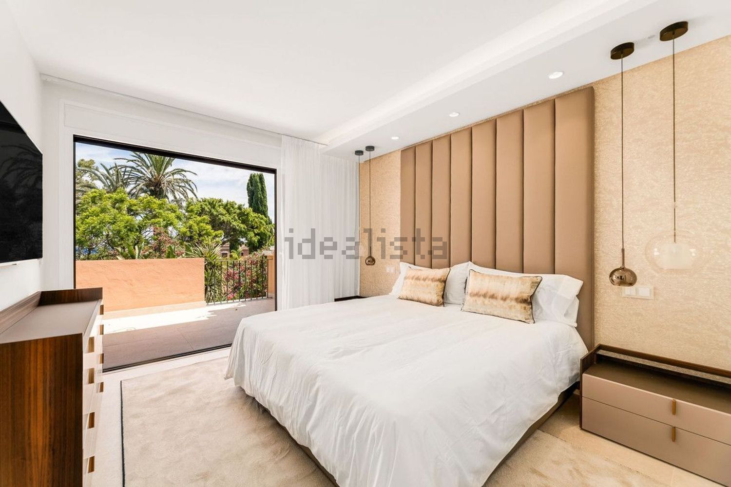 Chalet avec accès direct à la plage à Estepona — Chambre