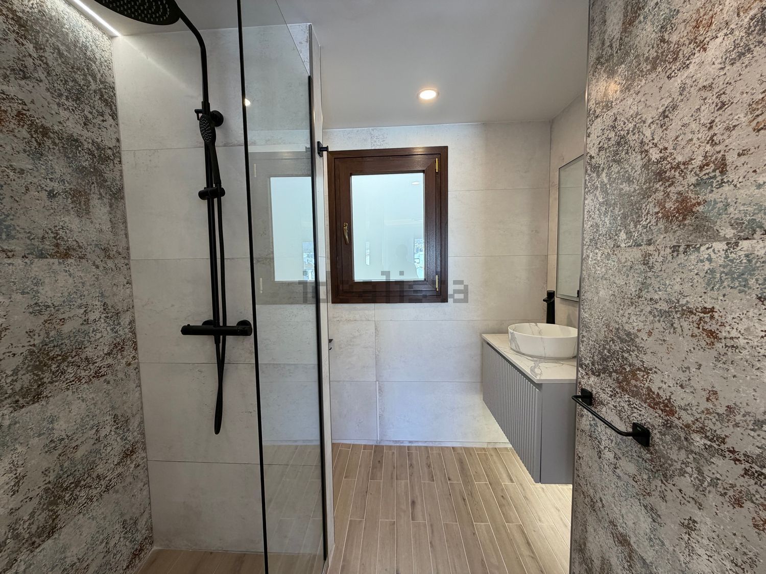 Appartement en attique en première ligne de mer à Estepona