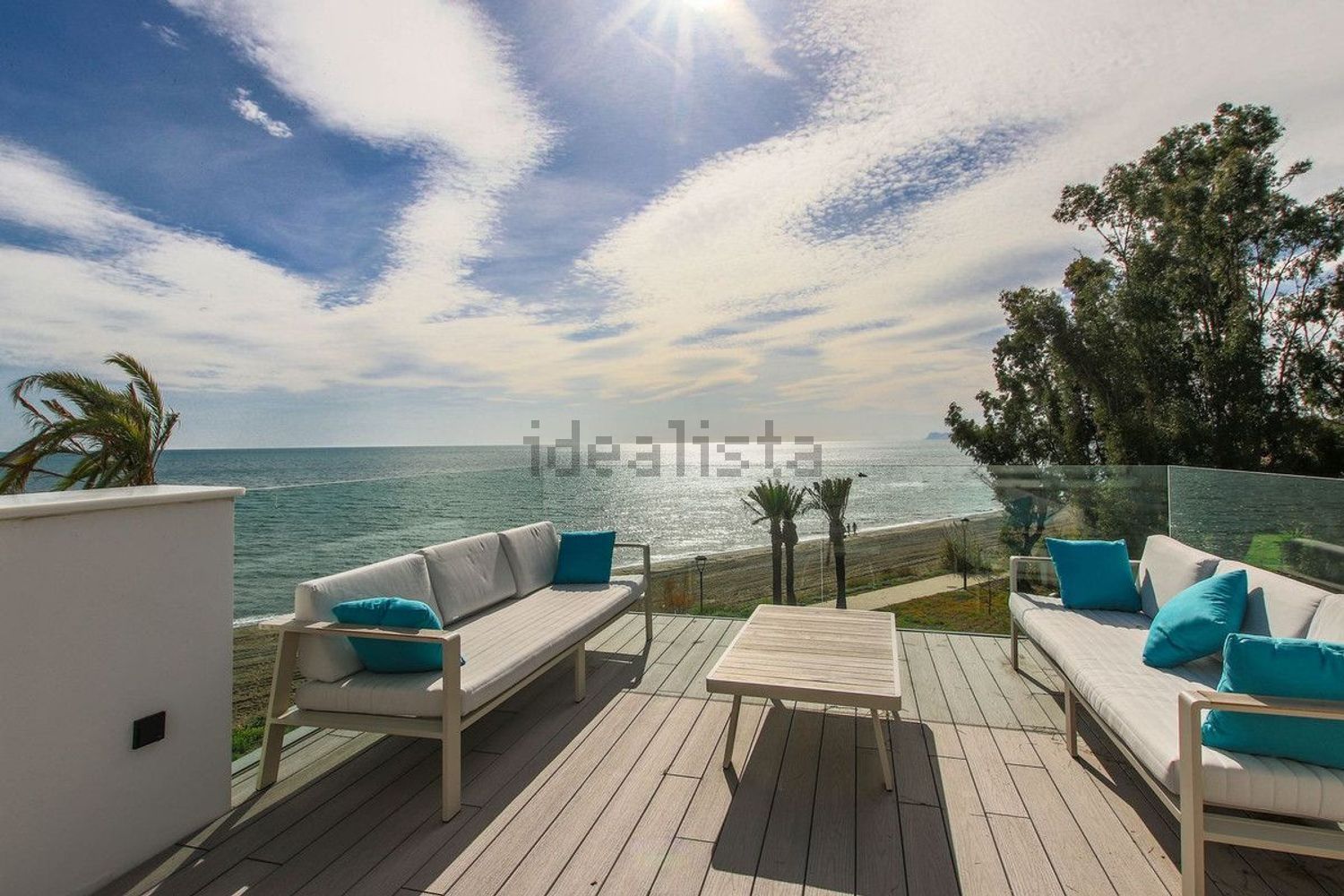 Chalet avec accès direct à la plage à Estepona