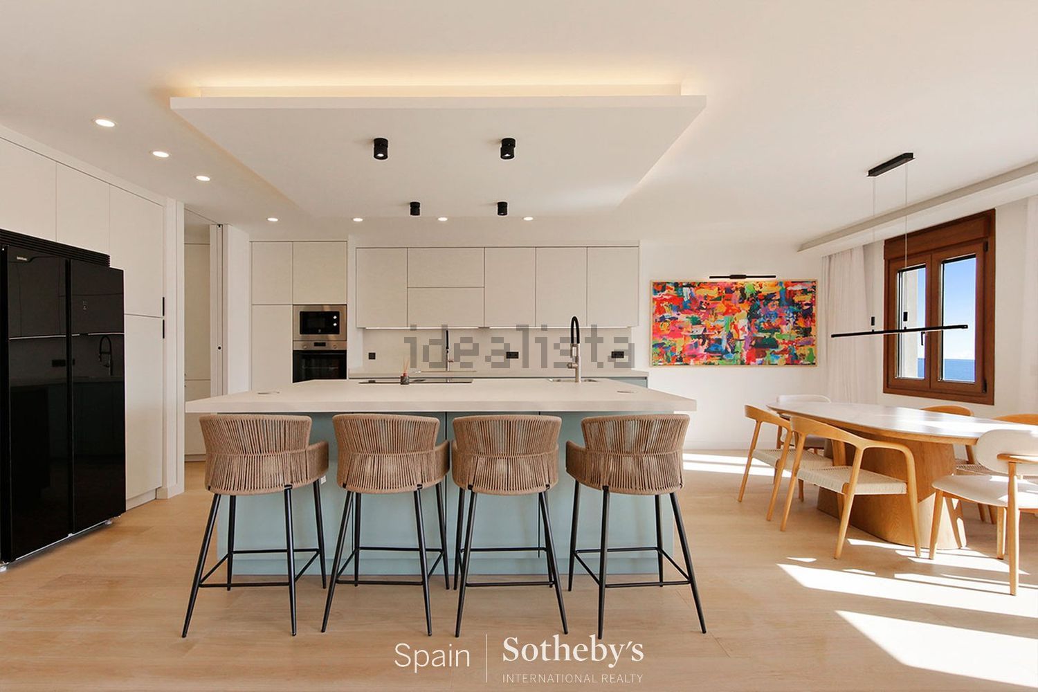 Seafront attic in Estepona — Kitchen