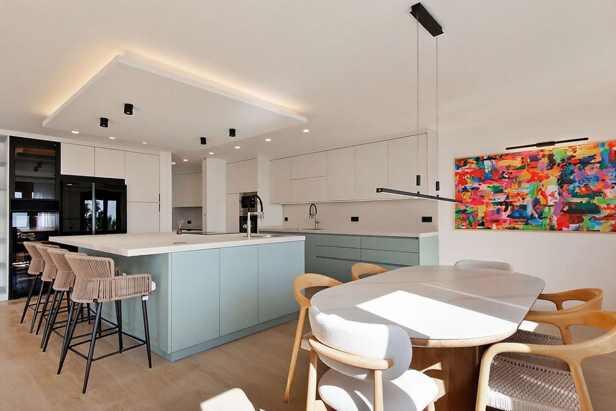 Ático en primera línea de mar en Estepona — Dormitorio