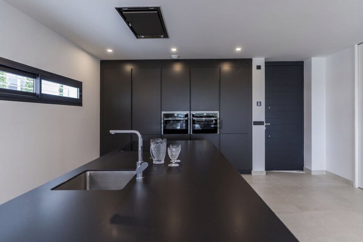 Chalet con acceso directo a playa en Estepona — Cocina