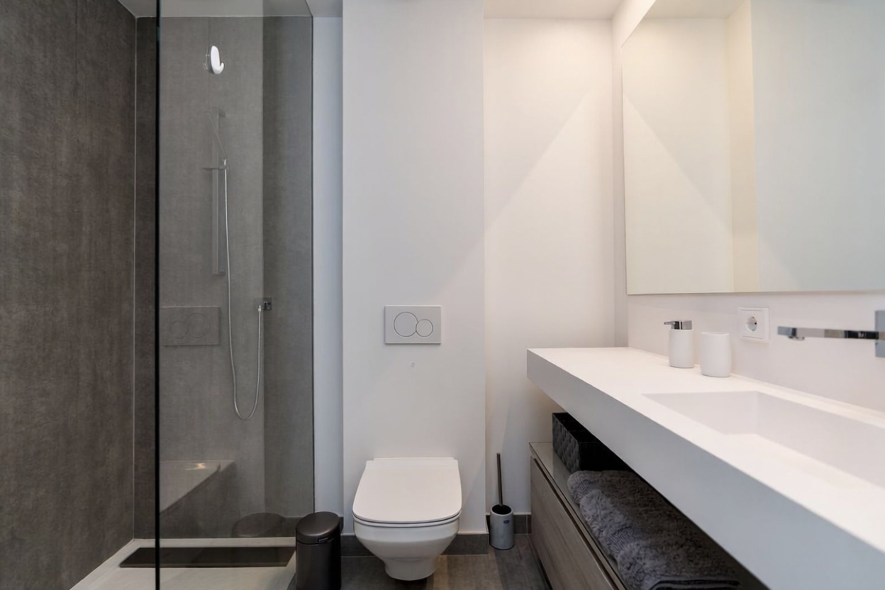 Chalet con acceso directo a playa en Estepona — Baño
