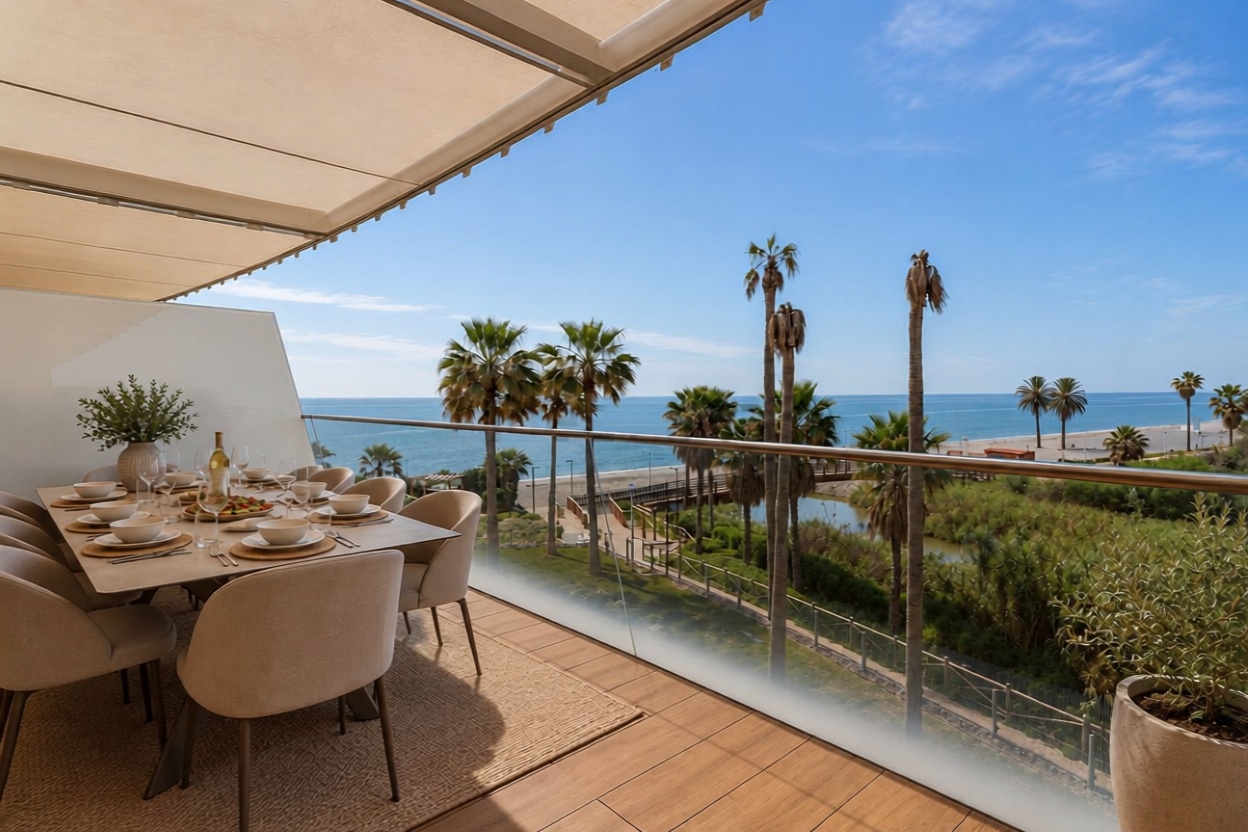 Apartamento em primeira linha de praia em Estepona