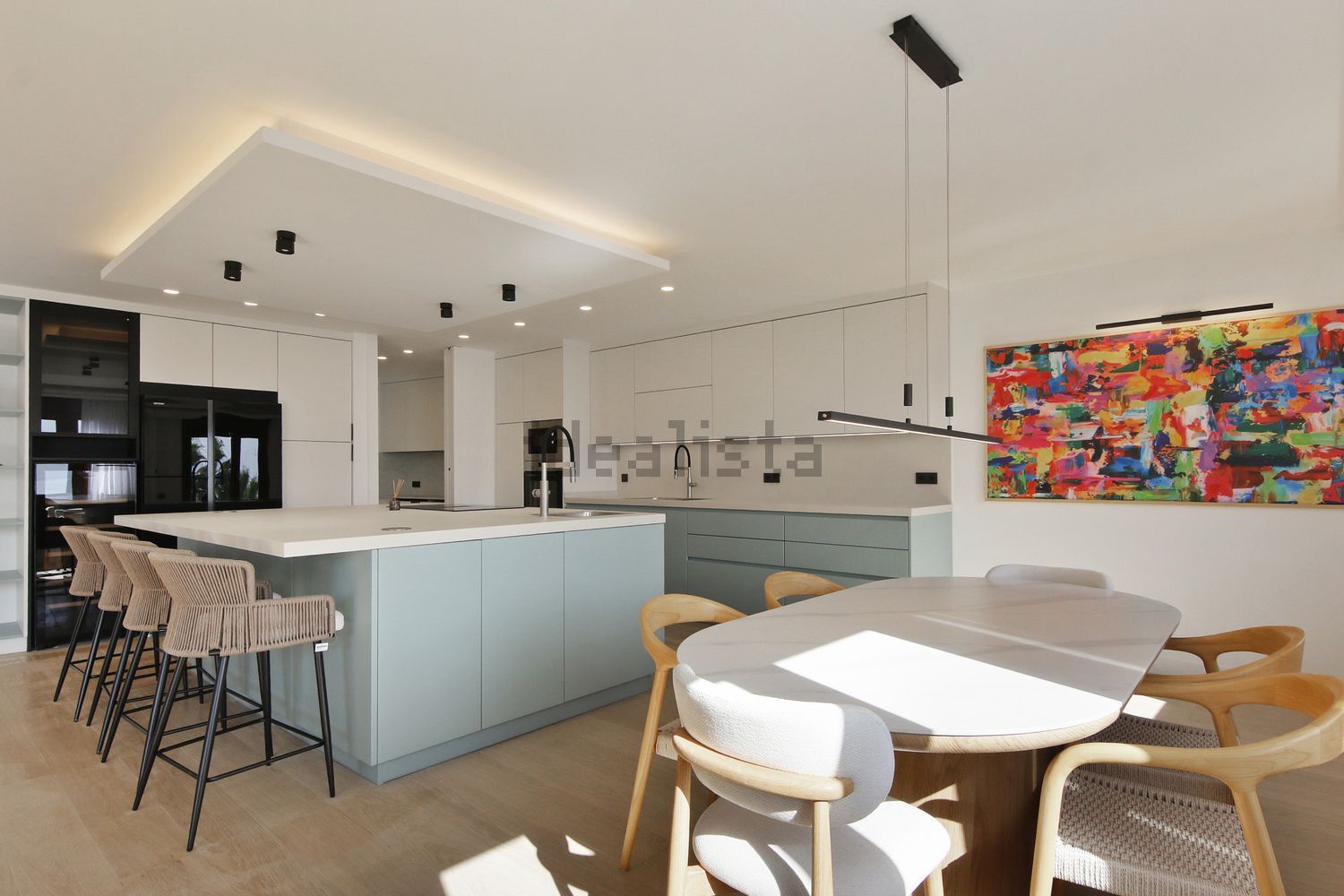 Seafront attic in Estepona — Kitchen