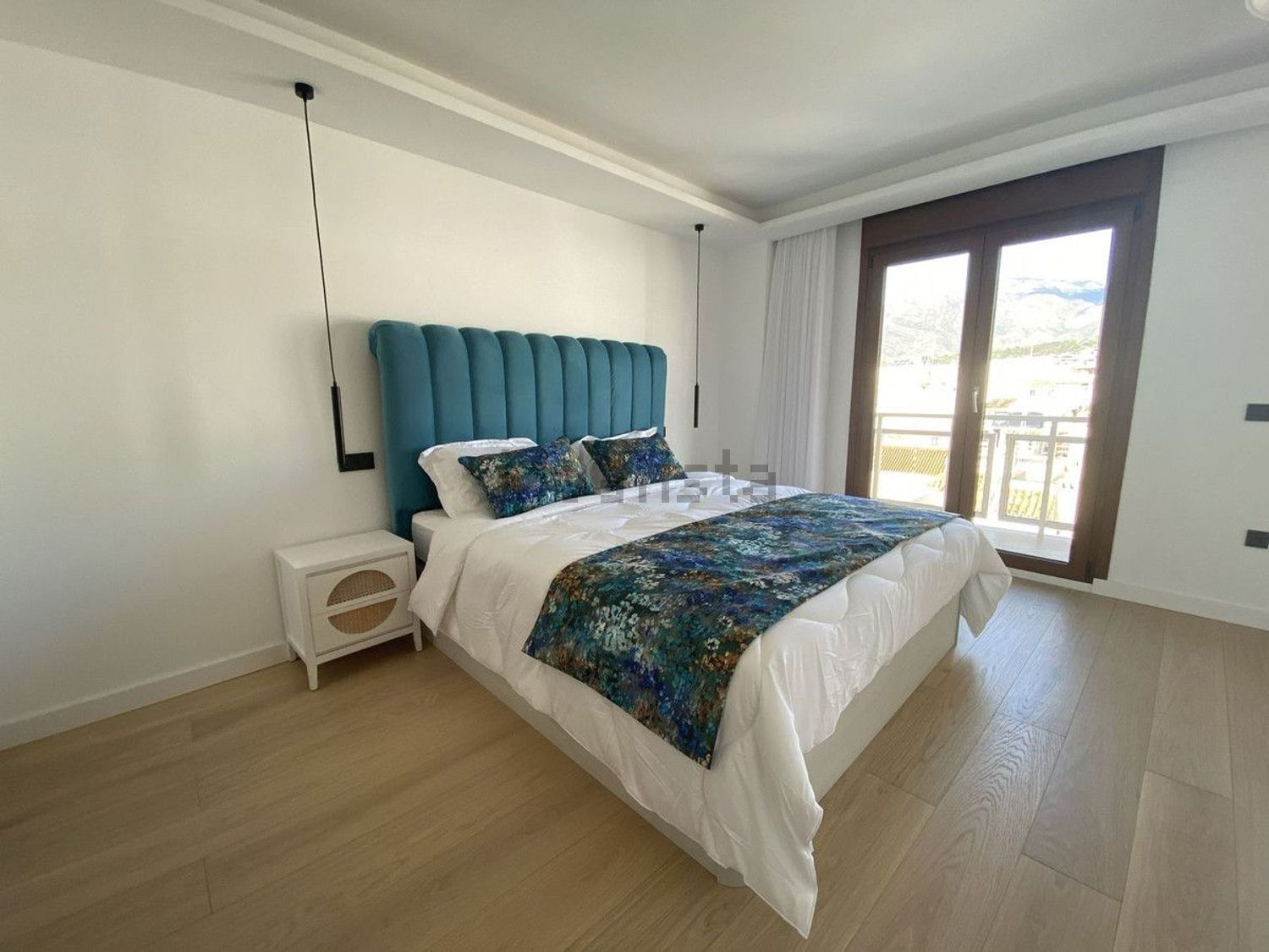Seafront attic in Estepona — Bedroom