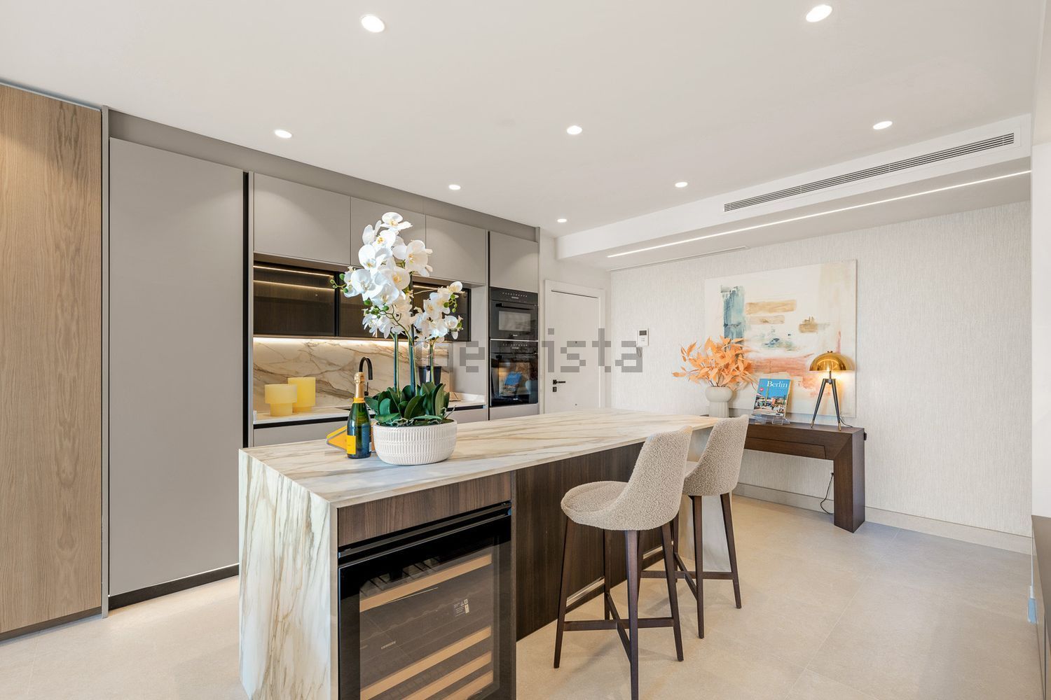 Appartement en première ligne de plage à Estepona — Cuisine