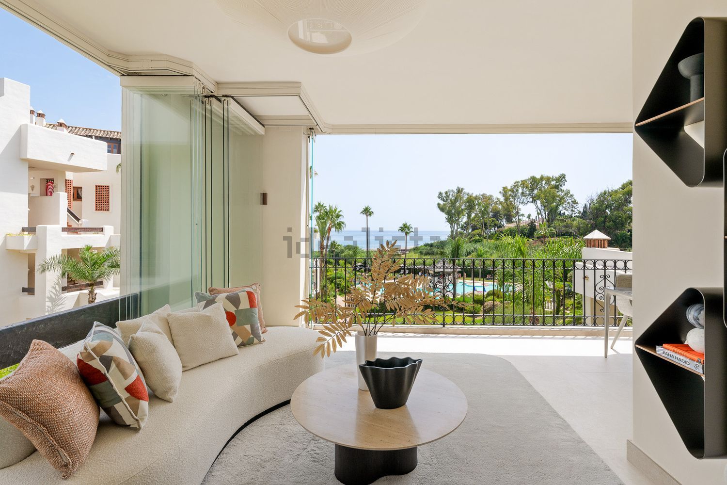 Appartement en première ligne de plage à Estepona
