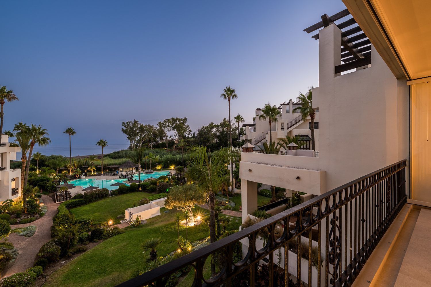 Appartement en première ligne de plage à Estepona