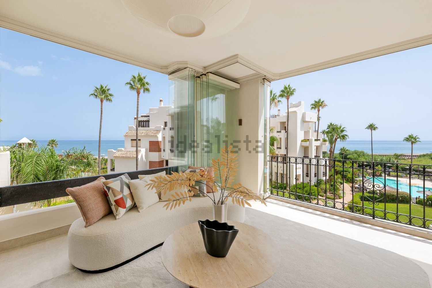 Appartement en première ligne de plage à Estepona