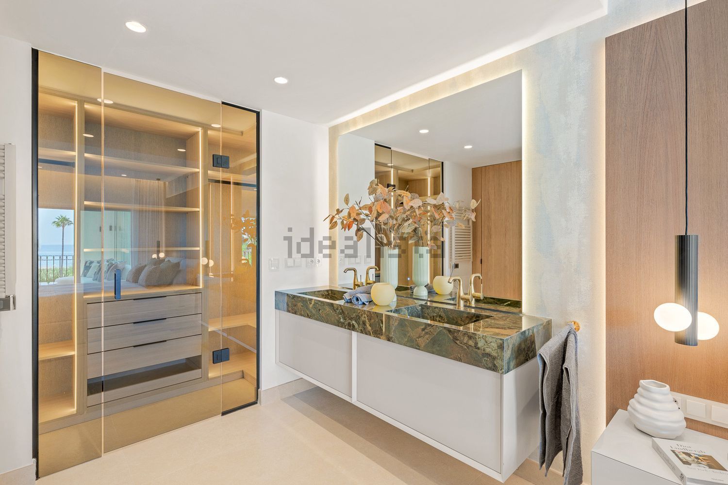 Appartement en première ligne de plage à Estepona — Sanitaires