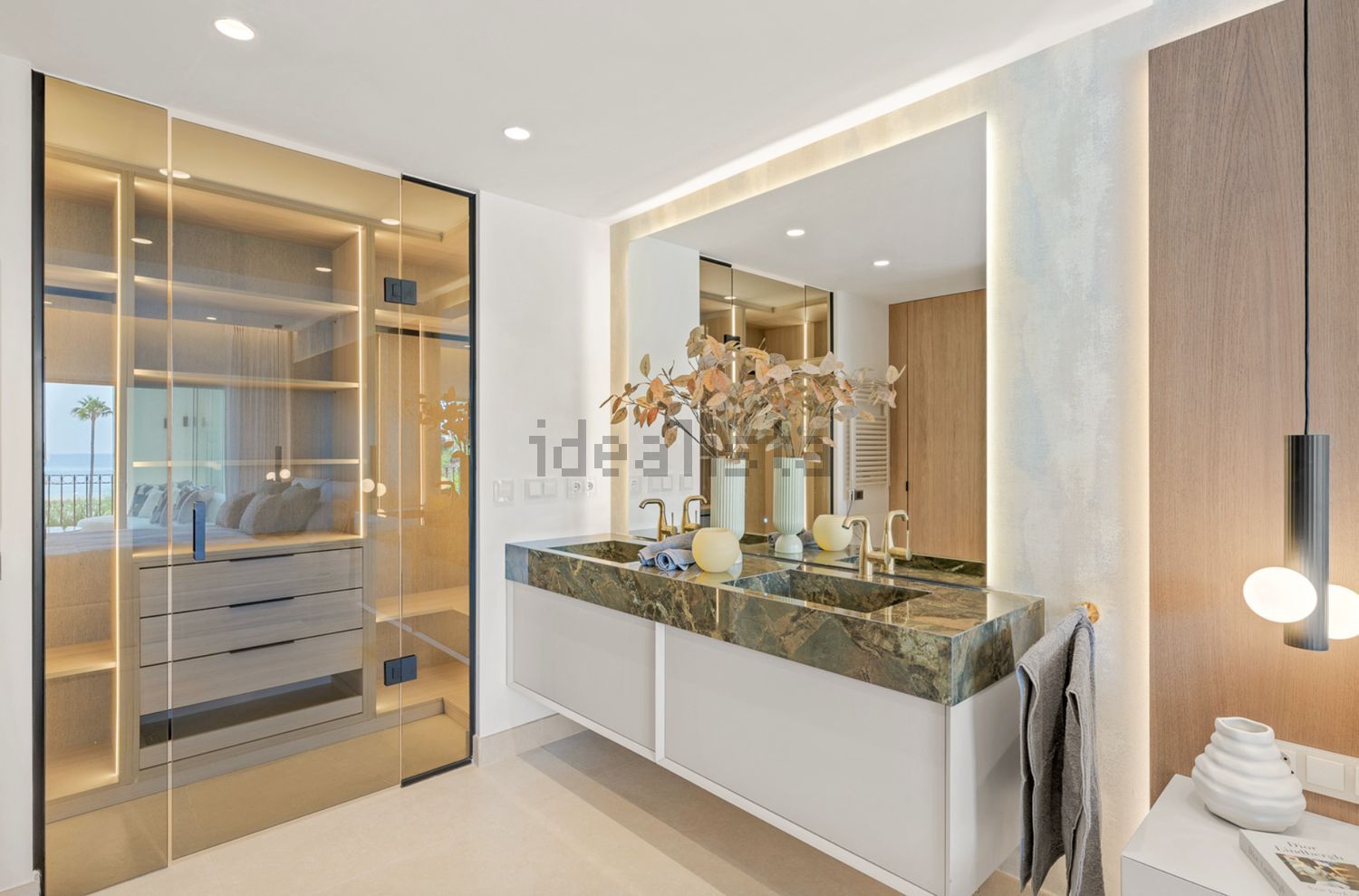 Appartement en première ligne de plage à Estepona — Sanitaires