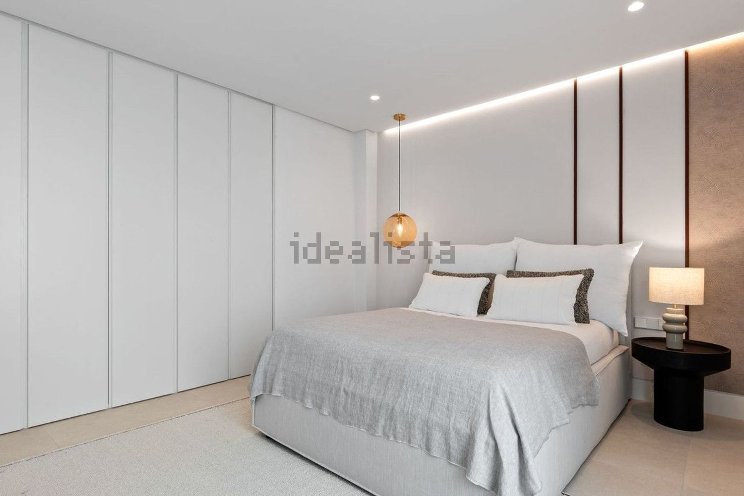 Apartamento em primeira linha de praia em Estepona — Quarto