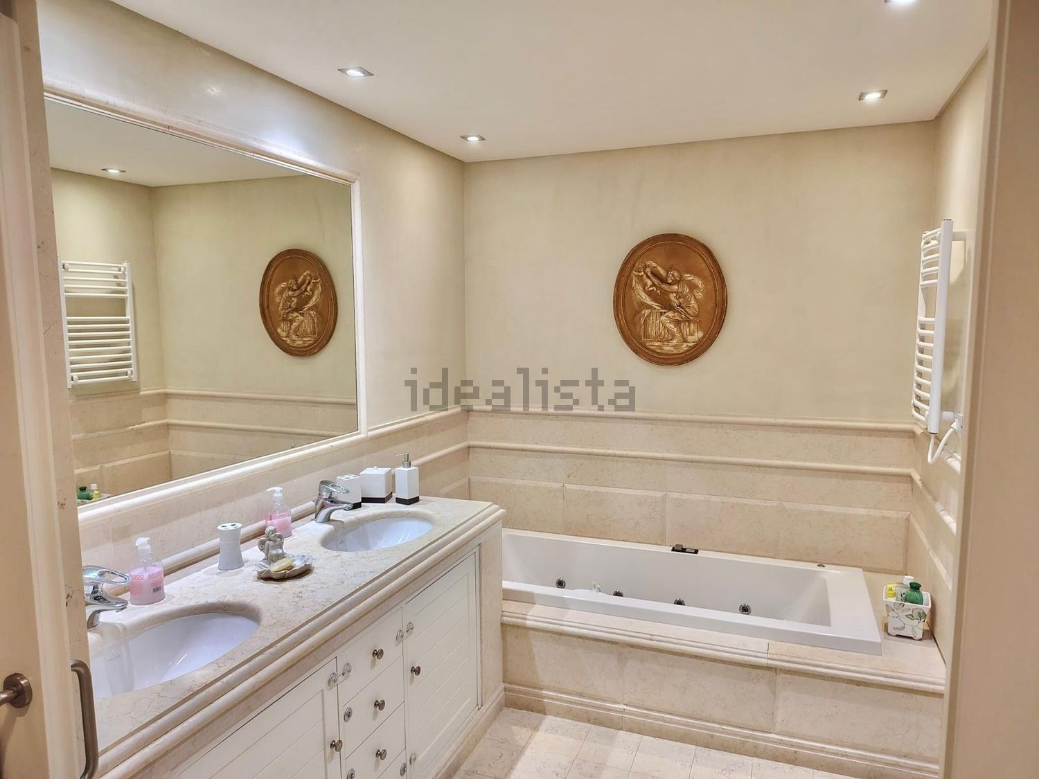 Appartement en première ligne de plage à Estepona — Sanitaires