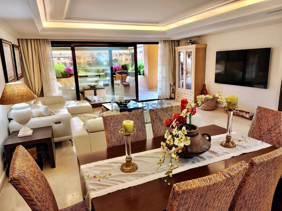 Квартира первая линия пляжа в Estepona — Гостиная