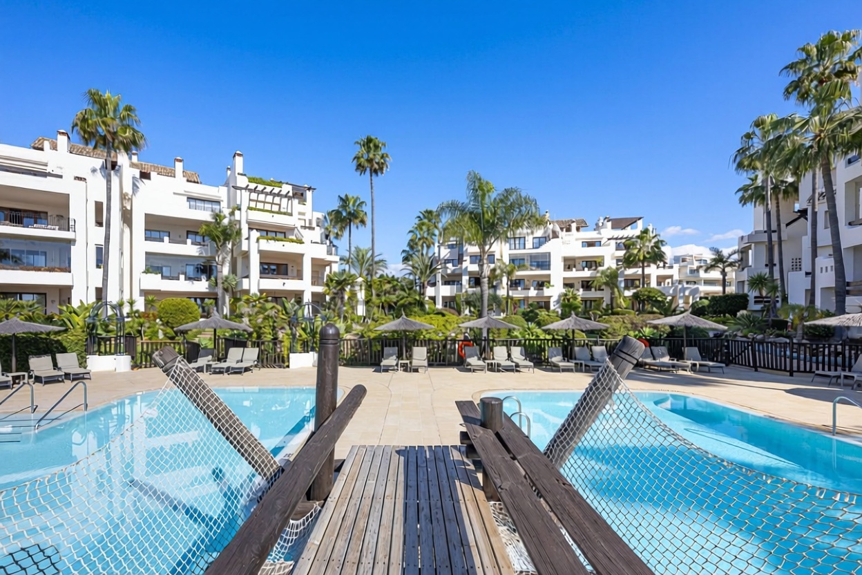 Квартира первая линия пляжа в Estepona — Бассейн
